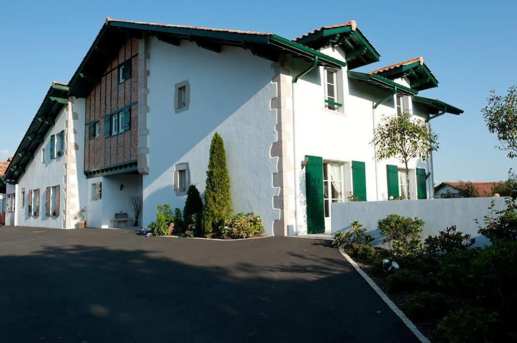 Maison D'hote Iparra- Pays Basque Couette-café 3*